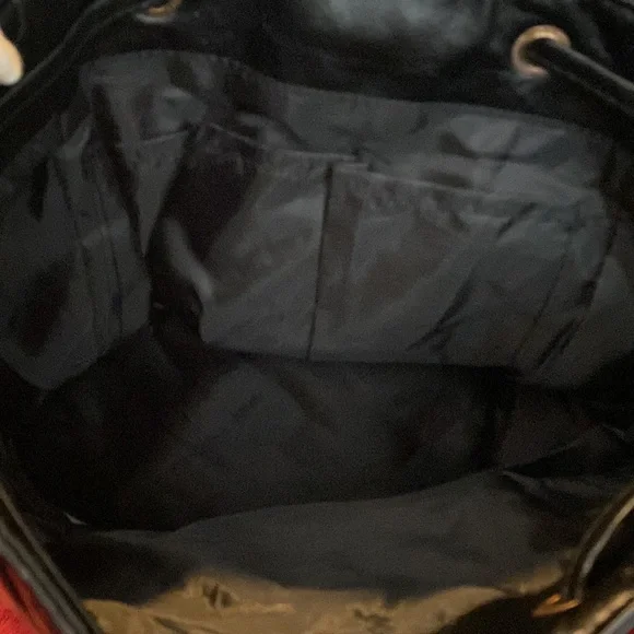 Black backpack - Picture 3 of 5